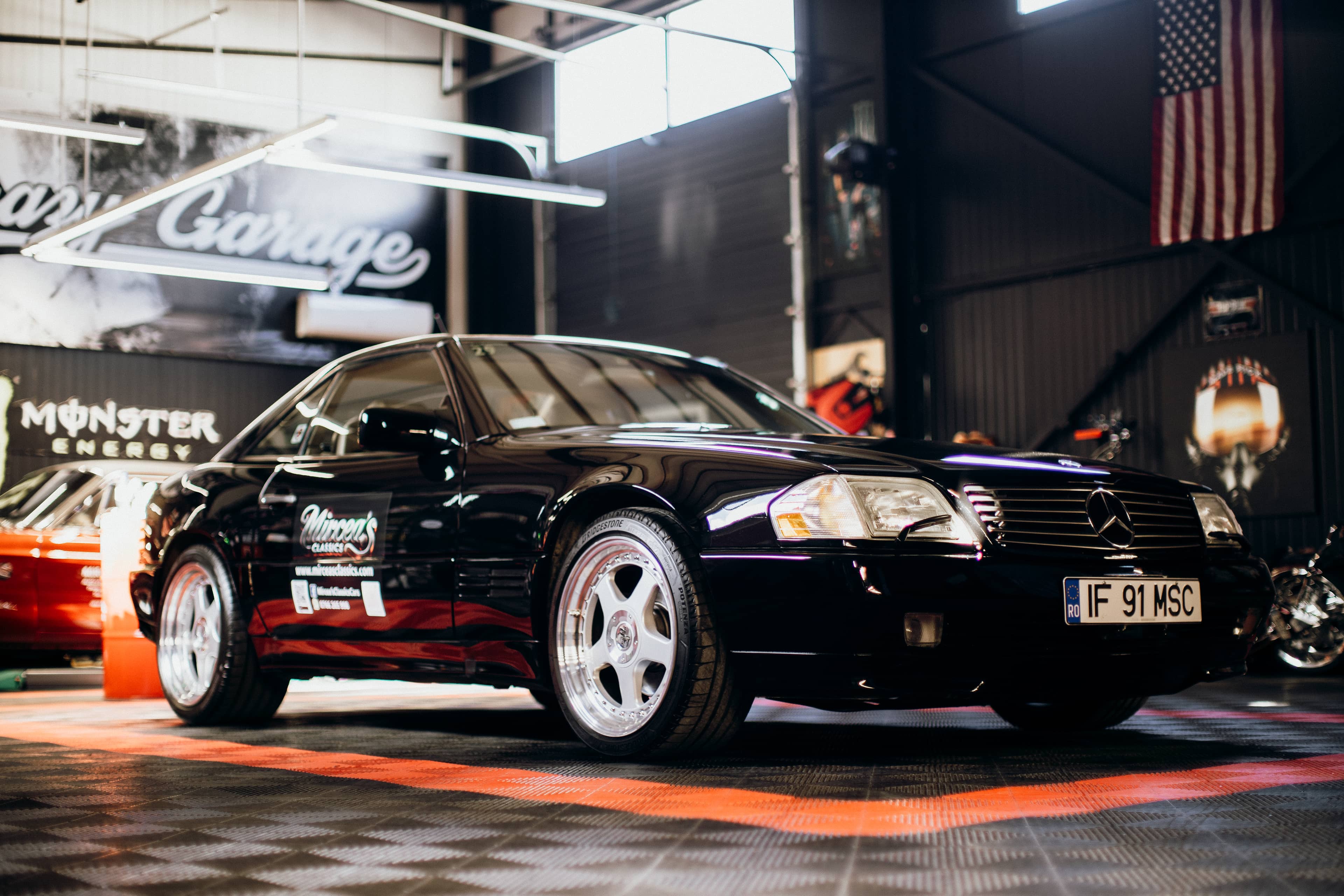 Mercedes 500 SL — exterior față