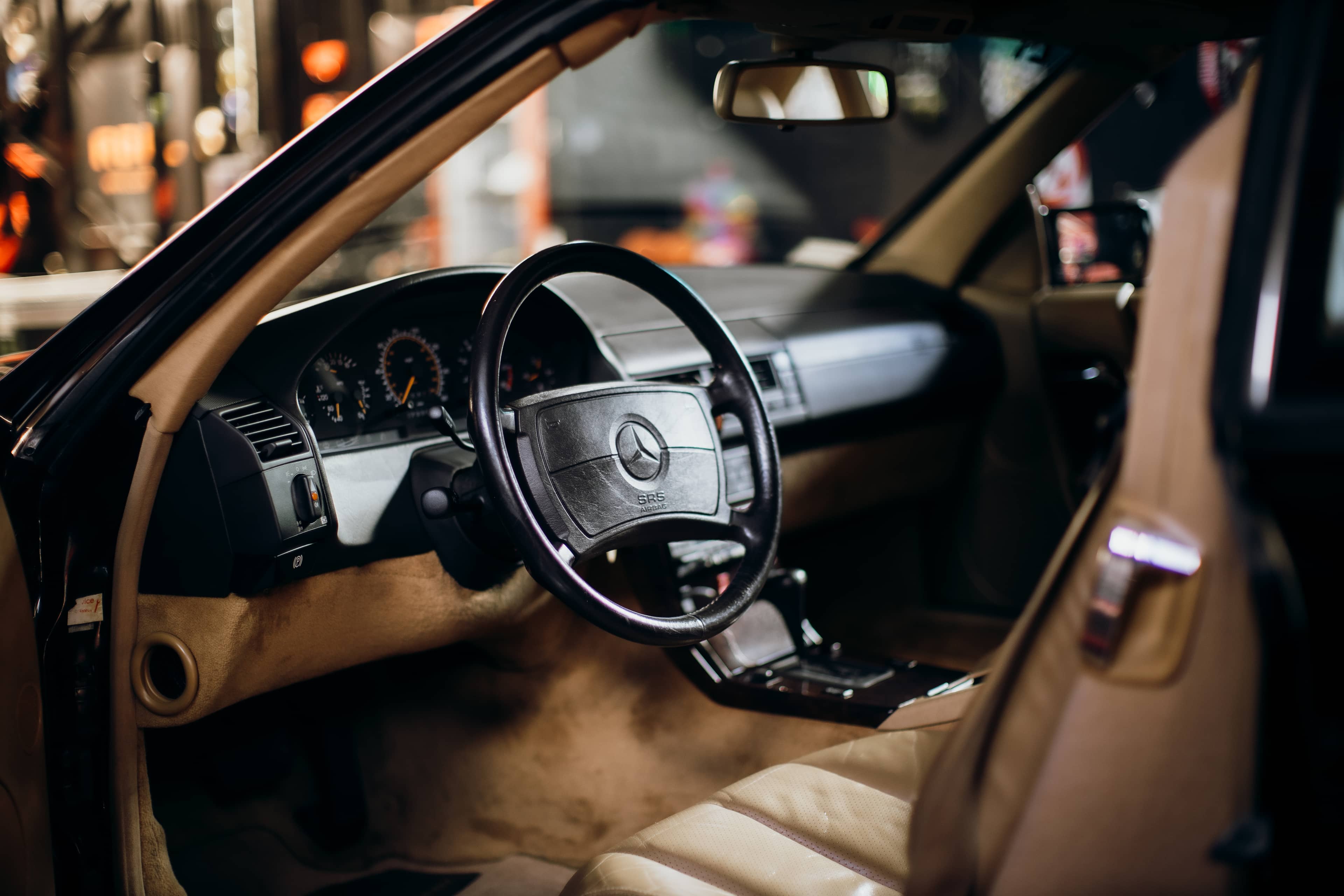 Mercedes 500 SL — interior scaune față