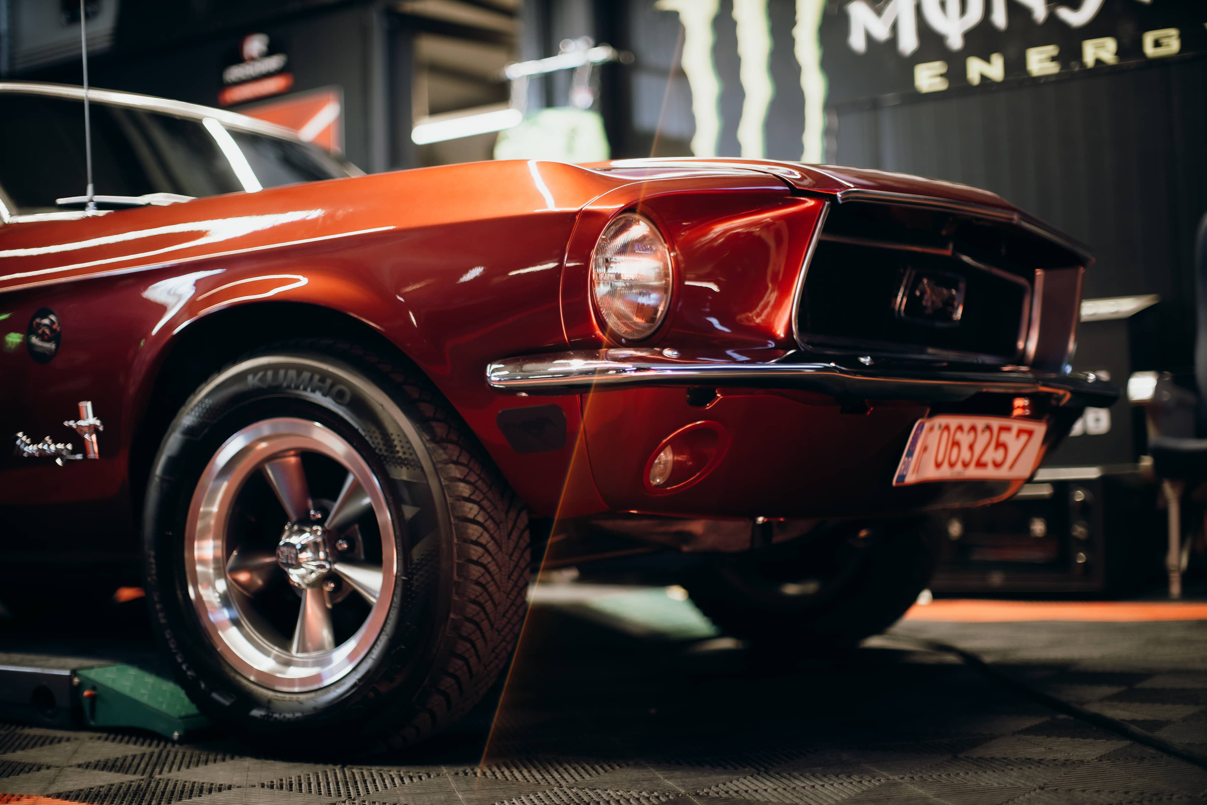 Mustang Hardtop — exterior 2