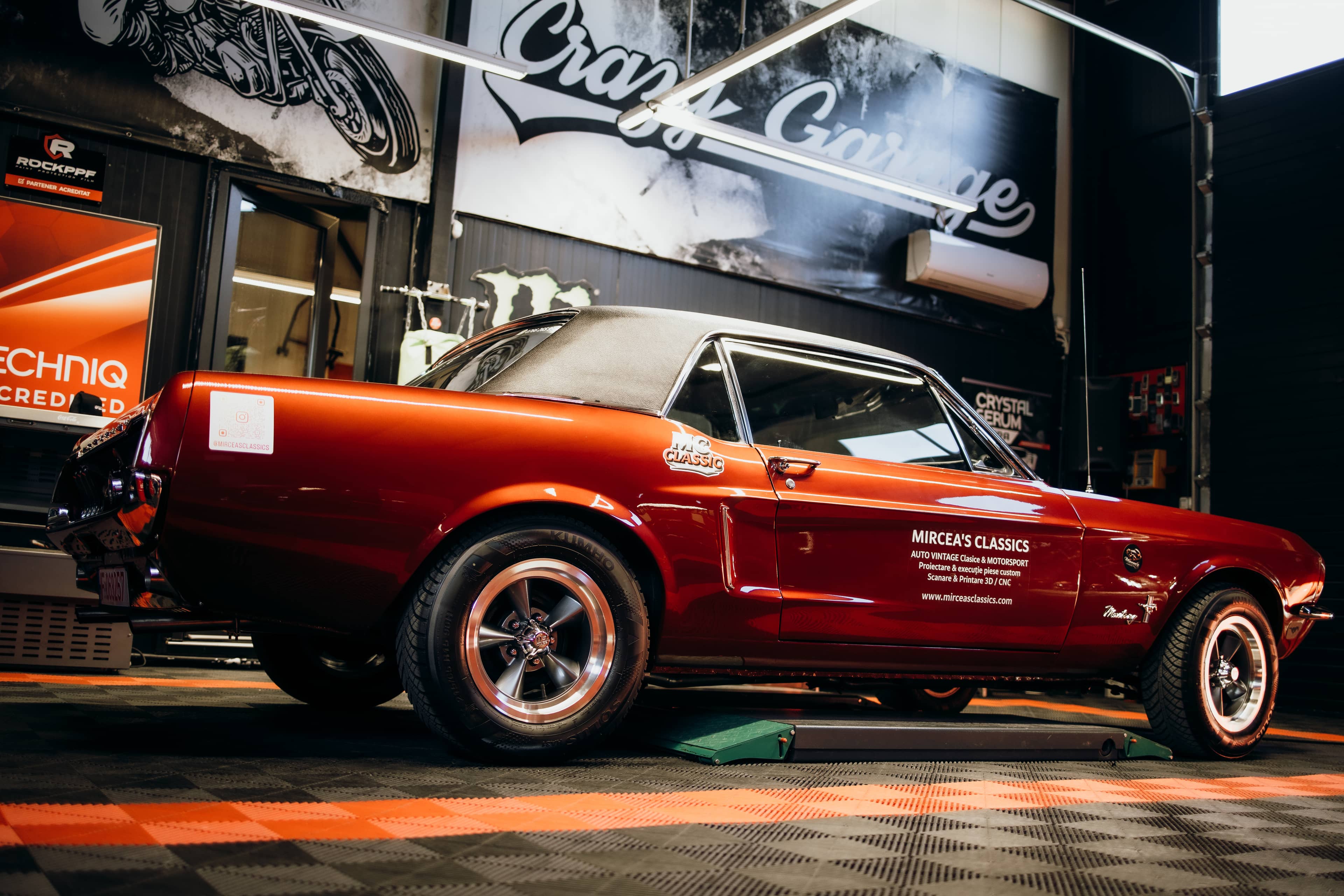 Mustang Hardtop — exterior 21